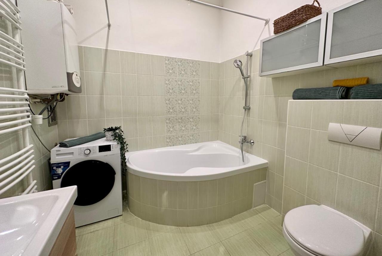 Weinerhouse Design Apartment Budapest Ngoại thất bức ảnh